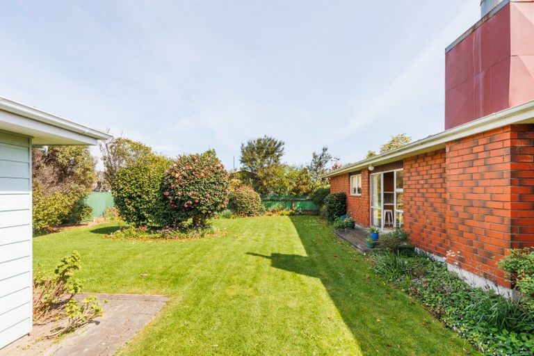 Photo of property in 17 Blenheim Place, Feilding, 4702