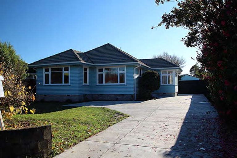 Photo of property in 88 Northcote Road, Northcote, Christchurch, 8052