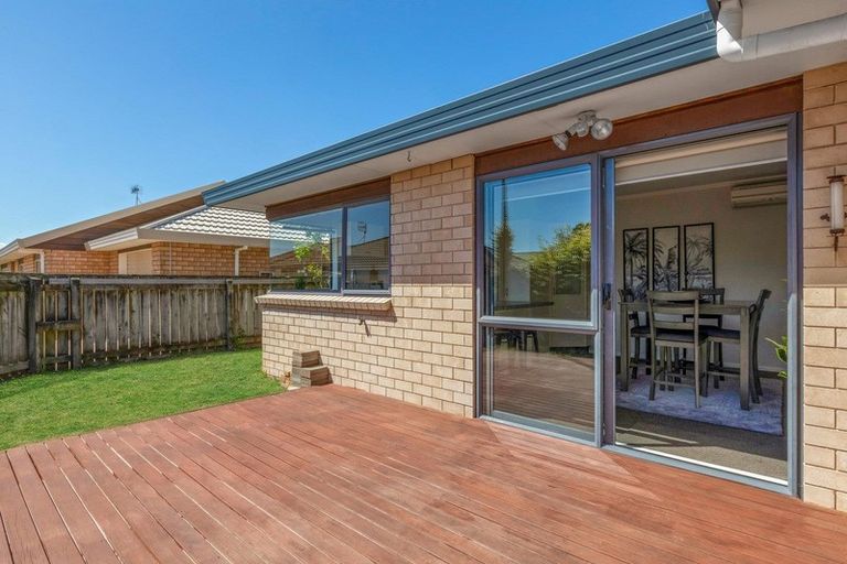 Photo of property in 2d Cedar Drive, Paraparaumu Beach, Paraparaumu, 5032