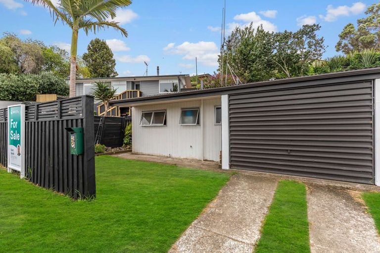 Photo of property in 16 Kingswood Road, Brookfield, Tauranga, 3110