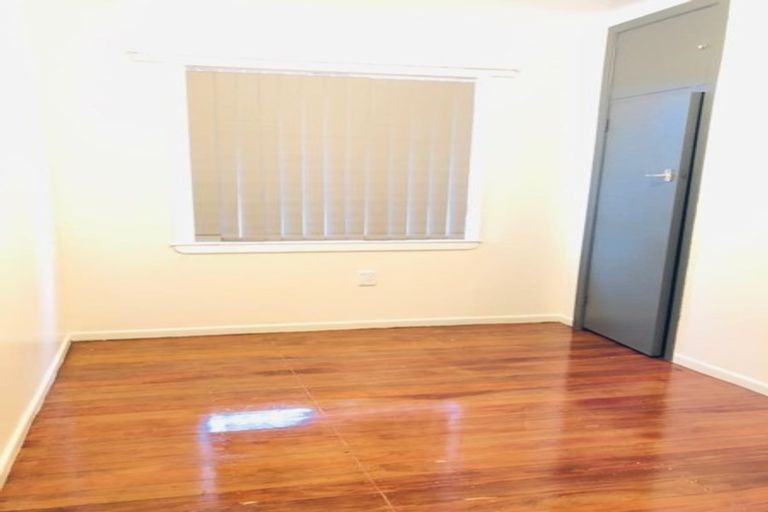 Photo of property in 1/6 Ascot Avenue, Henderson, Auckland, 0610