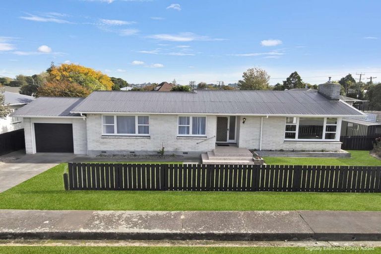 Photo of property in 2a Harris Street, Feilding, 4702
