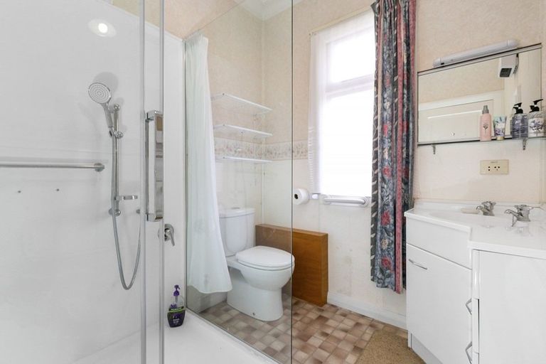 Photo of property in 16 Glendining Avenue, North East Valley, Dunedin, 9010