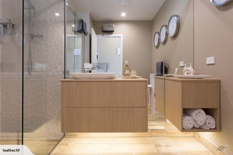 Photo of property in 2 Lindmore Lane, Lower Shotover, Queenstown, 9371