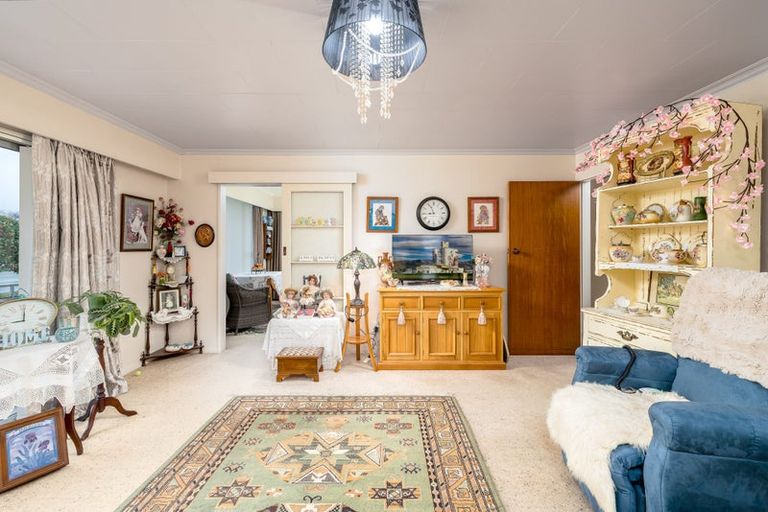 Photo of property in 7 Churchill Place, Waimate, 7924