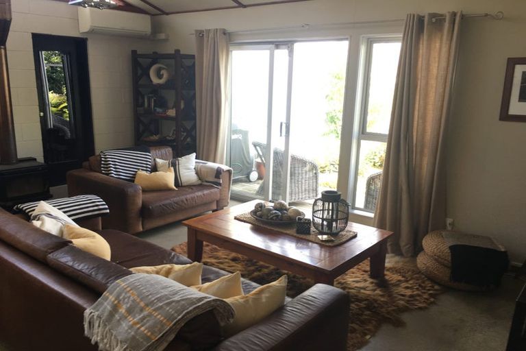 Photo of property in 1/24 Hastings Parade, Devonport, Auckland, 0624