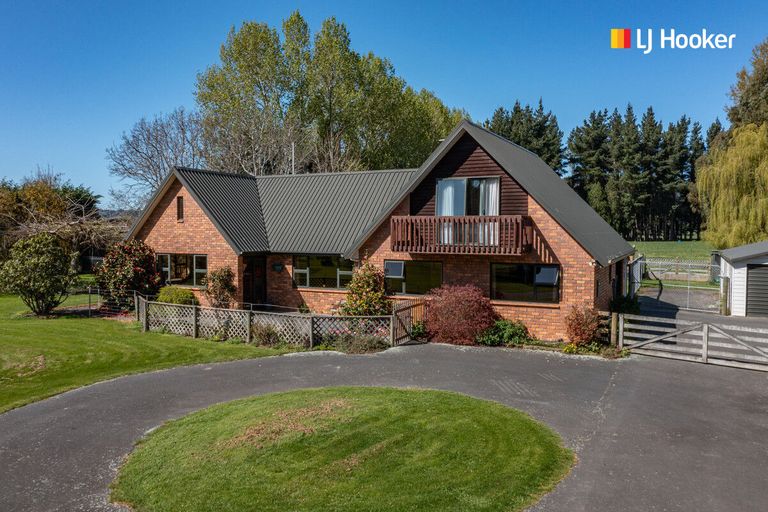 Photo of property in 133 Dukes Road South, Mosgiel, 9092