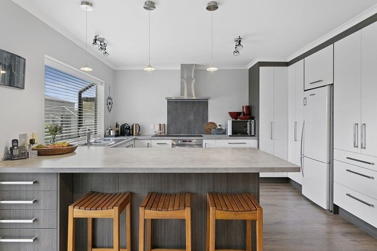 Photo of property in 201 Gillespie Place, Acacia Bay, Taupo, 3385