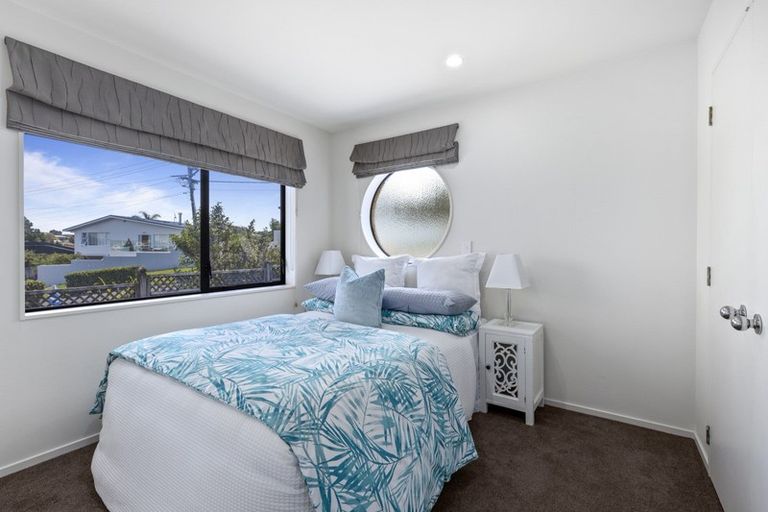 Photo of property in 1/11 Seaview Road, Castor Bay, Auckland, 0620