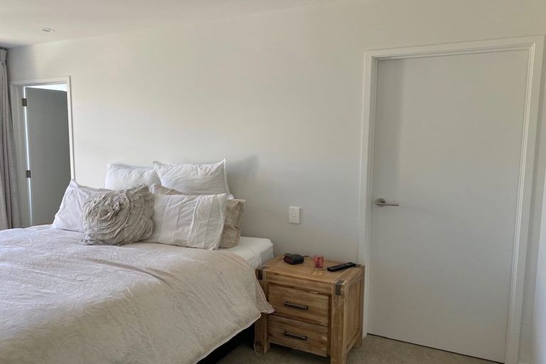 Photo of property in 92 Whakaturou Crescent, Pyes Pa, Tauranga, 3112