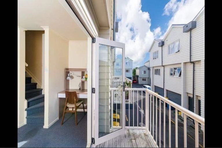 Photo of property in 3/51 Henderson Valley Road, Henderson, Auckland, 0612