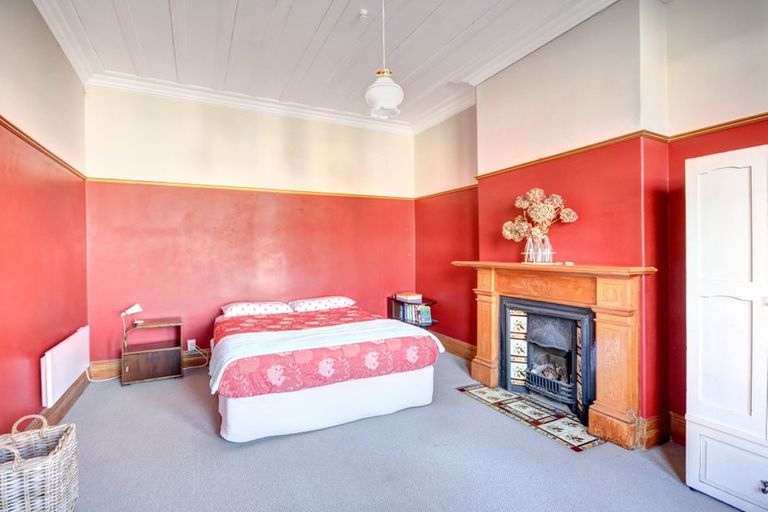 Photo of property in 54 Manor Place, Dunedin Central, Dunedin, 9016