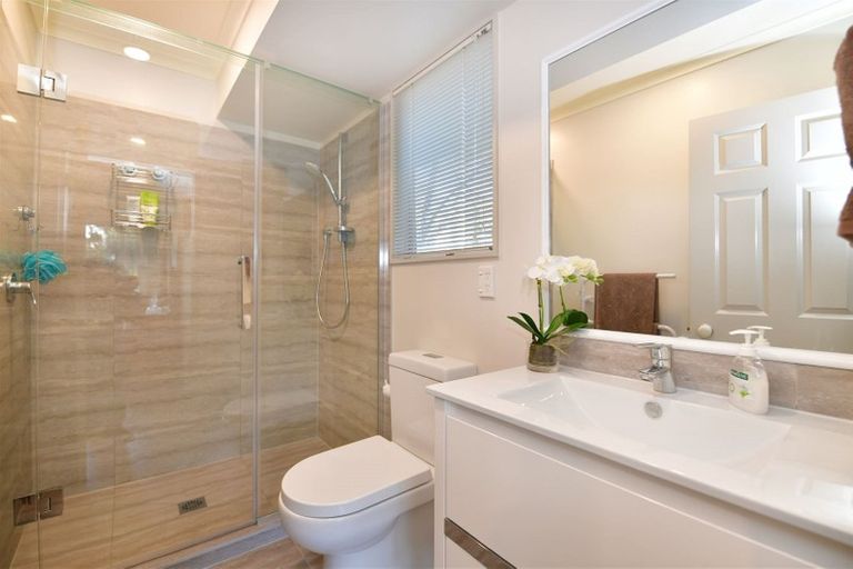 Photo of property in 11 D'urville Place, Gulf Harbour, Whangaparaoa, 0930