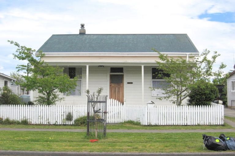 Photo of property in 10 Root Street, Gisborne, 4010