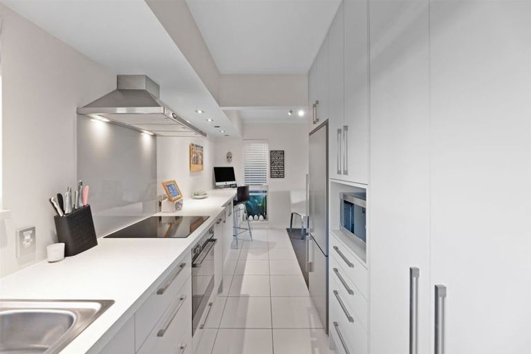 Photo of property in 3/71 Office Road, Merivale, Christchurch, 8014