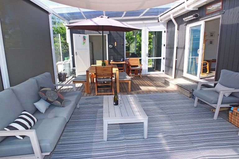 Photo of property in 3 Kent Terrace, Foxton Beach, Foxton, 4815