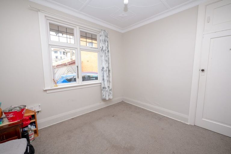 Photo of property in 1 Elm Row, Dunedin Central, Dunedin, 9016