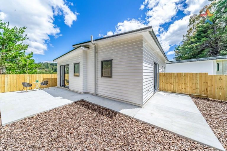 Photo of property in 9 Te Ara O Tahumate, Stokes Valley, 5019