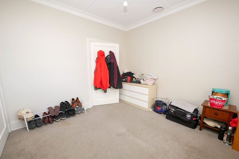 Photo of property in 1 Elm Row, Dunedin Central, Dunedin, 9016