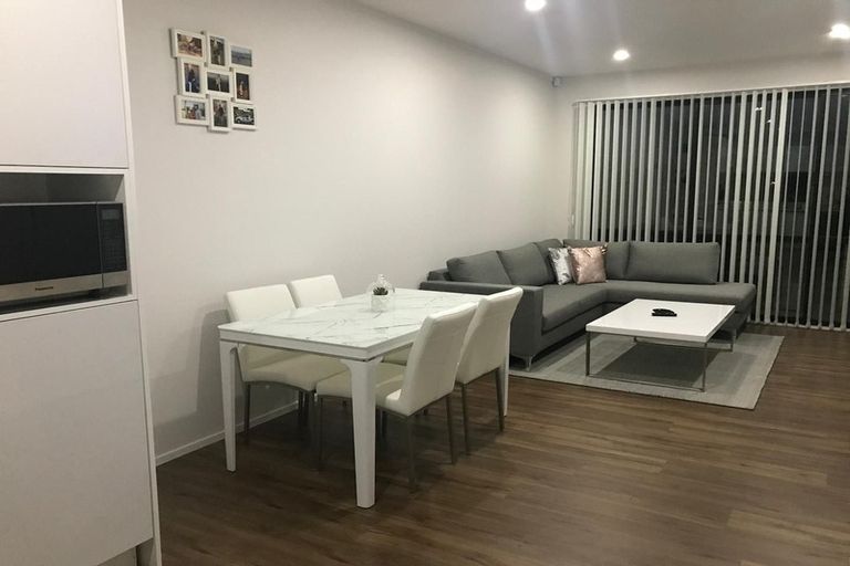 Photo of property in 13 Walsh Road, Papakura, 2110