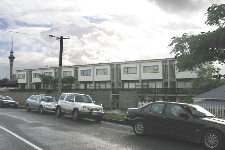 Photo of property in 4/49 Collingwood Street, Freemans Bay, Auckland, 1011