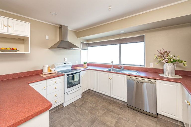 Photo of property in 24 Tawhero Street, Gonville, Whanganui, 4501