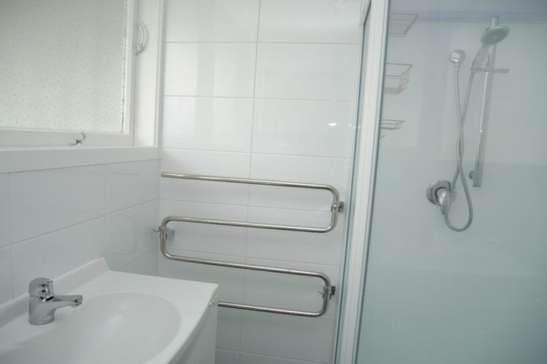 Photo of property in 81 Seaview Road, Paraparaumu Beach, Paraparaumu, 5032