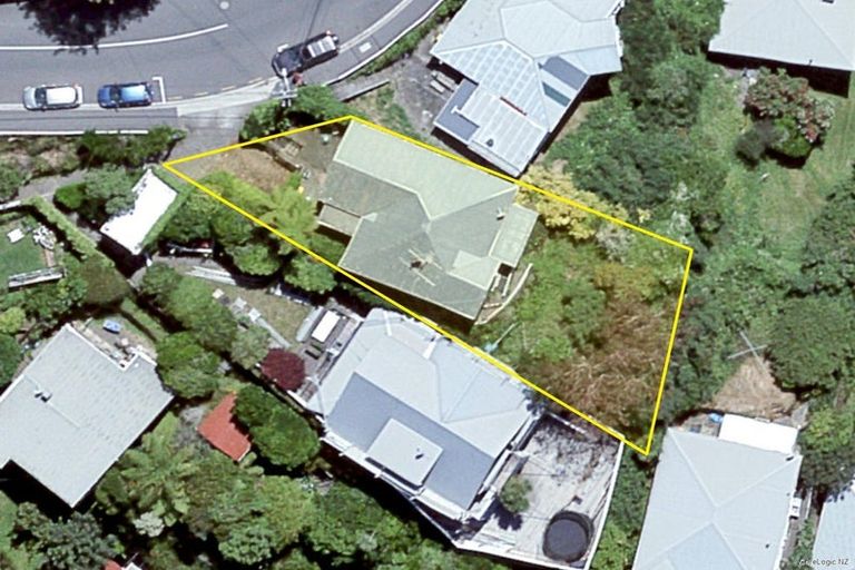 Photo of property in 35 Plunket Street, Kelburn, Wellington, 6012