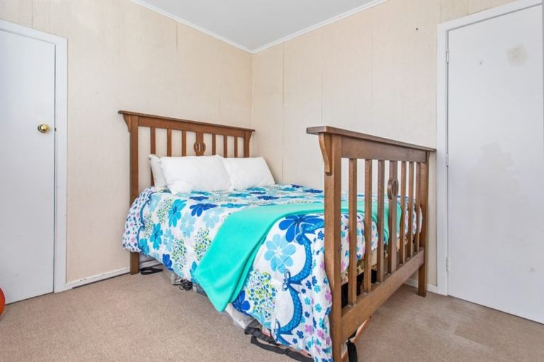 Photo of property in 23 Thompson Terrace, Manurewa, Auckland, 2102