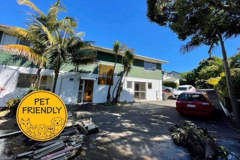 Photo of property in 143 Bradbury Road, Botany Downs, Auckland, 2010