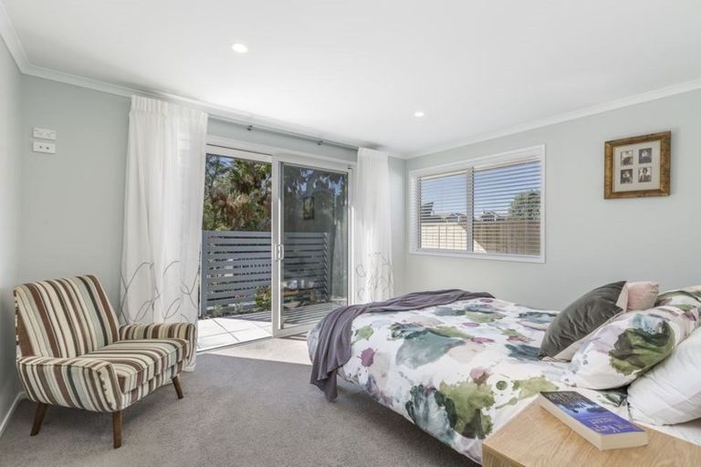 Photo of property in 16 Trevally Place, Snells Beach, 0920