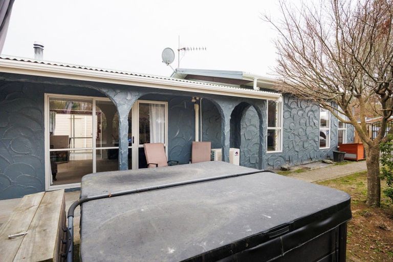 Photo of property in 17 Saturn Crescent, Milson, Palmerston North, 4414