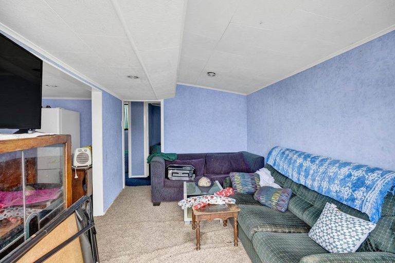 Photo of property in 73 Camberwell Road, Hawera, 4610