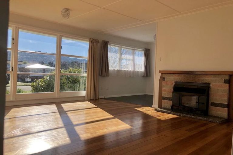 Photo of property in 4 Joseph Grove, Elderslea, Upper Hutt, 5018