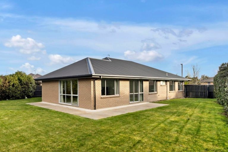 Photo of property in 6 Duggan Close, Rolleston, 7614