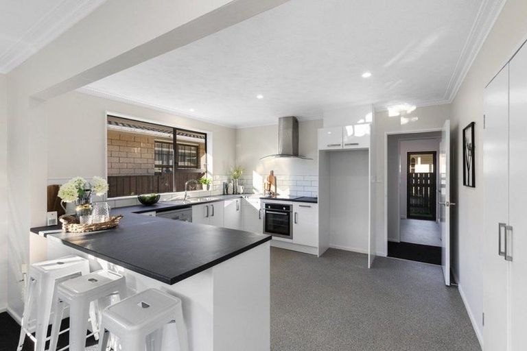 Photo of property in 16a Rawhiti Street, Stokes Valley, Lower Hutt, 5019