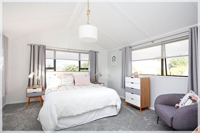 Photo of property in 9 Rosvall Place, Foxton Beach, Foxton, 4815