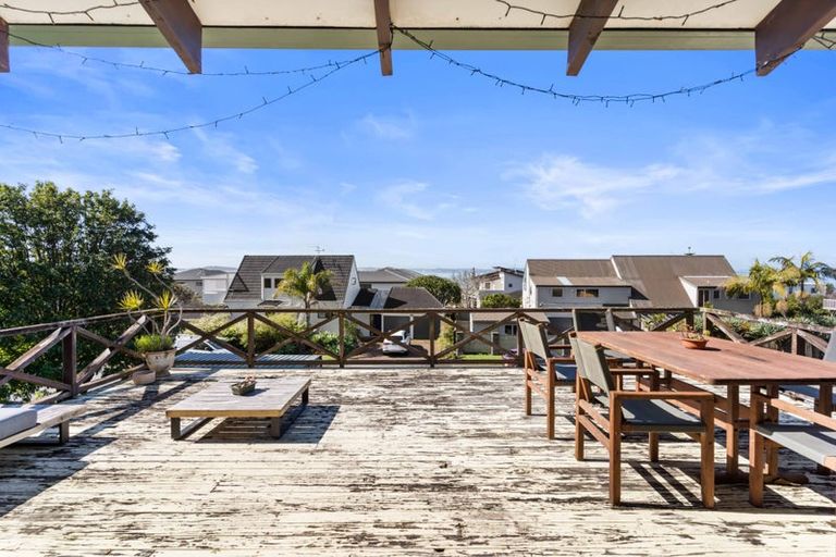 Photo of property in 21 Rogers Avenue, Eastern Beach, Auckland, 2012