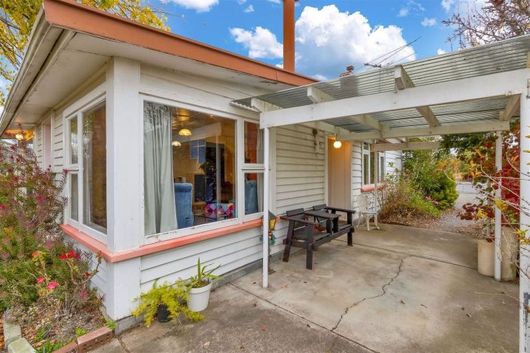 Photo of property in 15 Douglas Road, Amberley, 7410