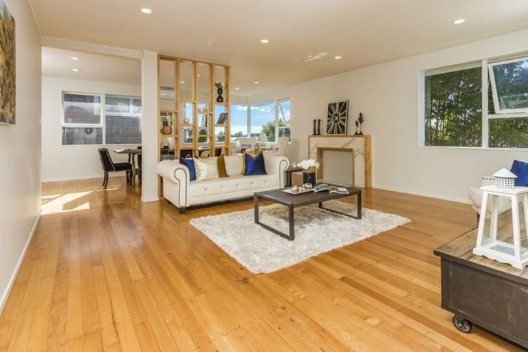 Photo of property in 43 Holland Road, Hillcrest, Auckland, 0627