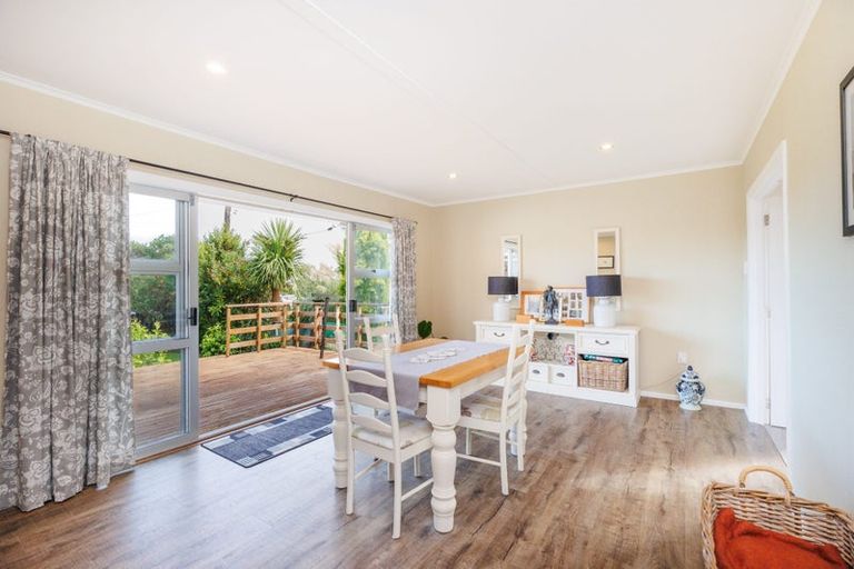 Photo of property in 453 Aokautere Drive, Aokautere, Palmerston North, 4471