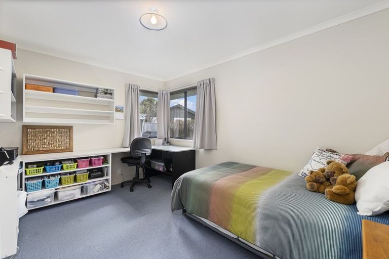 Photo of property in 14 Lakemere Way, Kinloch, Taupo, 3377