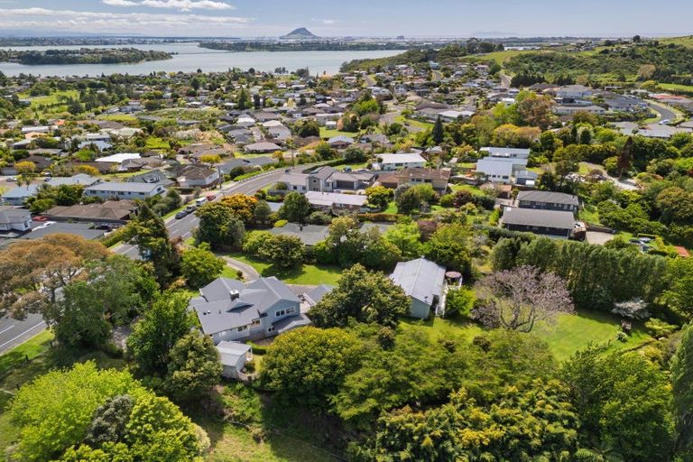 Photo of property in 47 Waikite Road, Welcome Bay, Tauranga, 3112