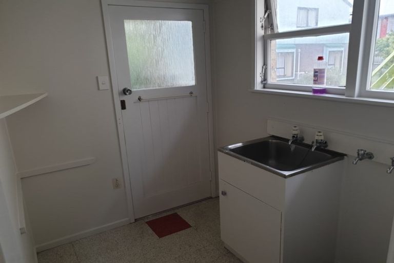 Photo of property in 228 Old Farm Road, Hamilton East, Hamilton, 3216