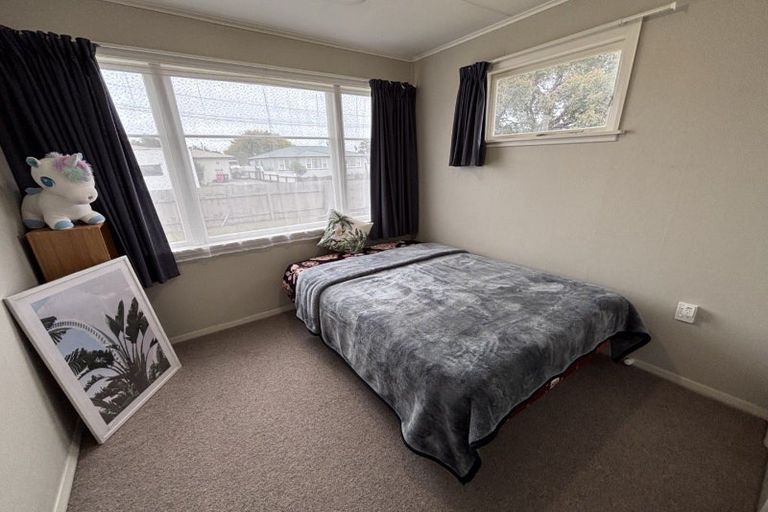 Photo of property in 27 Duff Crescent, Highbury, Palmerston North, 4412
