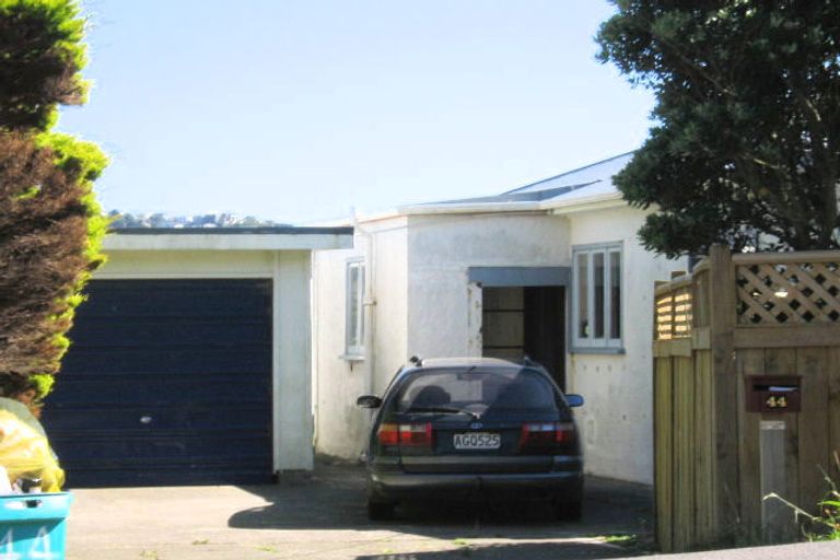 Photo of property in 44 Volga Street, Island Bay, Wellington, 6023