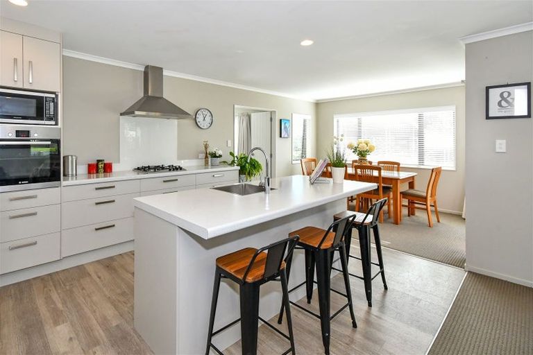 Photo of property in 30 Searle Drive, Patumahoe, Pukekohe, 2679