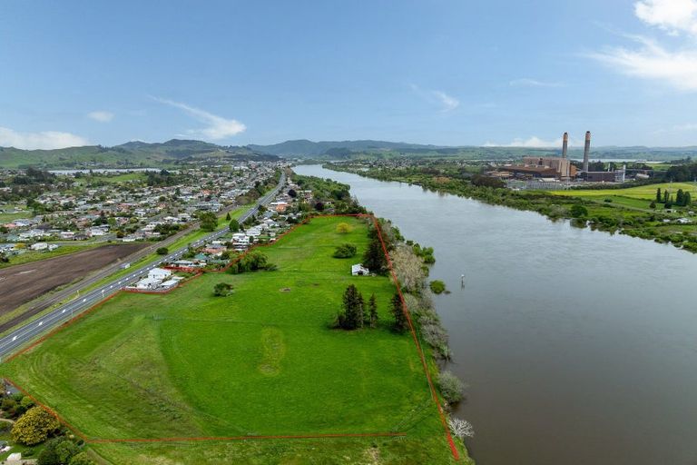 Photo of property in 66 Great South Road, Huntly, 3700