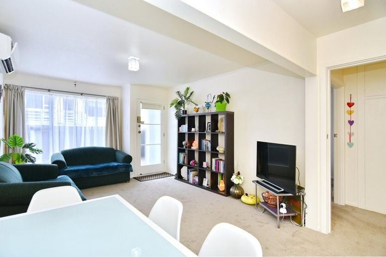 Photo of property in 3/6 Lonsdale Street, New Brighton, Christchurch, 8083
