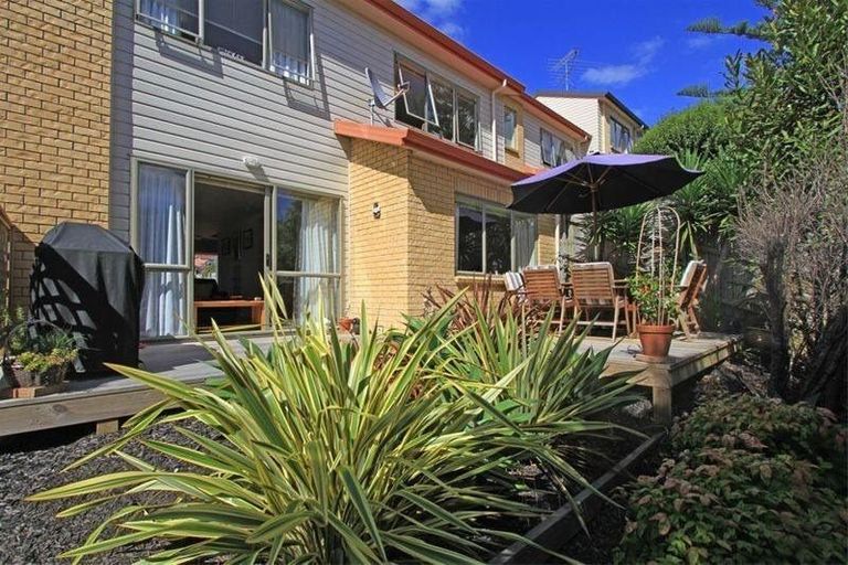 Photo of property in 8/55 Verbena Road, Birkdale, Auckland, 0626